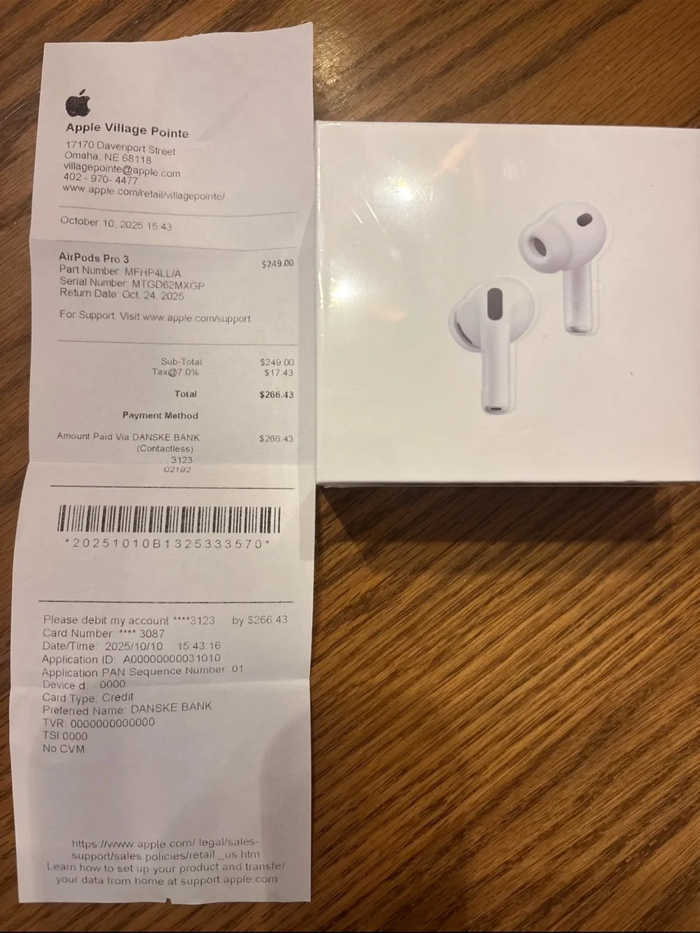 Apple AirPods Pro 3 White Wireless Noise-Cancelling Earbuds with Charging Case